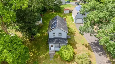 16 Coolidge St, Chelmsford, MA 01824