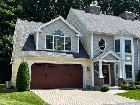 7 Kensington Way #48, Tewksbury, MA 01876