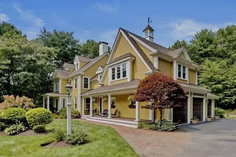 266 Arrow Head Rd, Marshfield, MA 02050