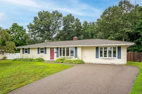 15 David Rd, Framingham, MA 01701