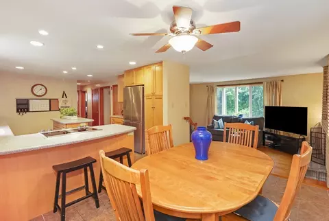 Dining - 24 Aurora St, Worcester, MA 01607 photo 2 of 2