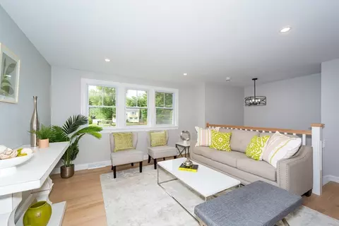 37 Burning Tree Rd, Natick, MA 01760 photo 7