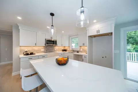 37 Burning Tree Rd, Natick, MA 01760 photo 12