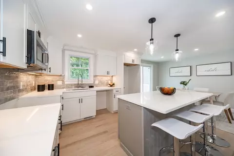 37 Burning Tree Rd, Natick, MA 01760 photo 15