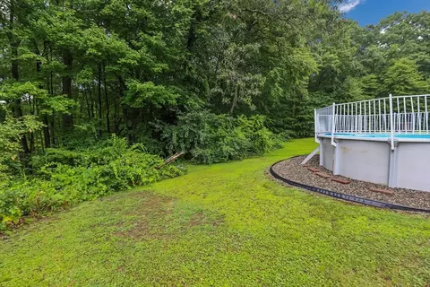 23 Aurora St, Worcester, MA 01607 photo 3