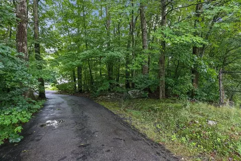 9 Beckland St, Worcester, MA 01607