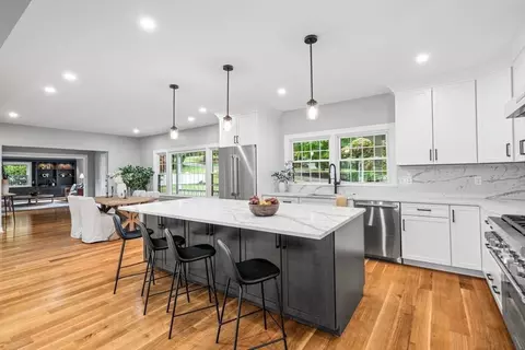 8 Broadway, Stoneham, MA 02180