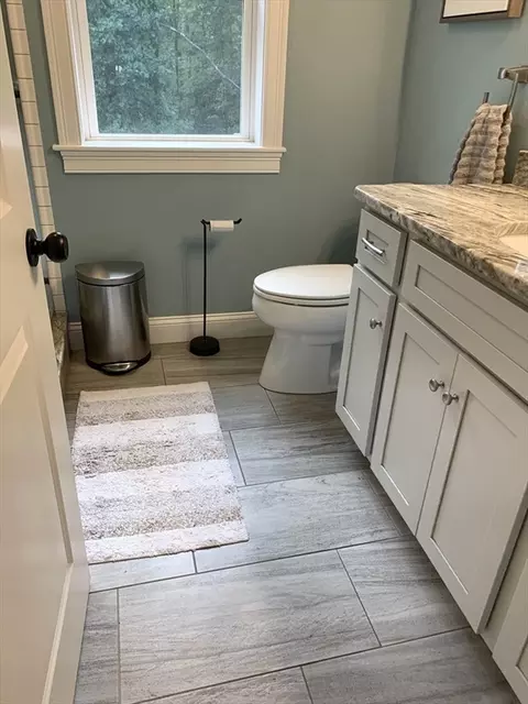 Bath - 39 Davidson Rd, Charlton, MA 01507 photo 2 of 6