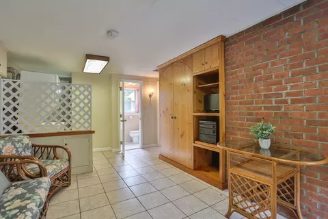 18 Maple St, Hudson, MA 01749 photo 7