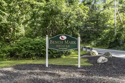 104 Cardinal Ln #104, Tyngsborough, MA 01879