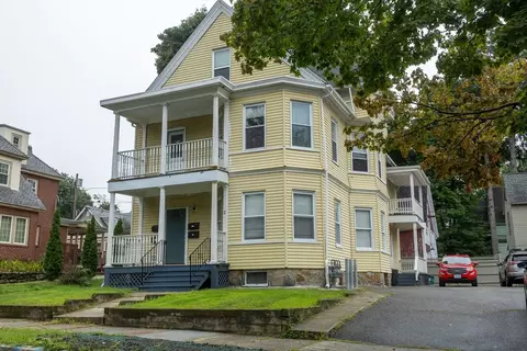 2 Haviland St, Worcester, MA 01602
