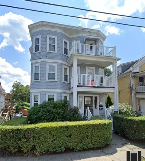 81 Billings St #3, Quincy, MA 02171