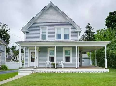 73 Crescent St, Franklin, MA 02038