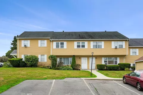 3 Pamela Ln #3, Amesbury, MA 01913