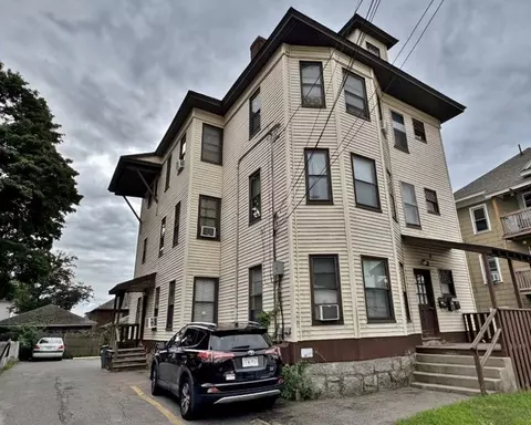 5 Jordan Ave, Lawrence, MA 01841