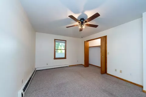 23 Maple St, Clinton, MA 01510 photo 14