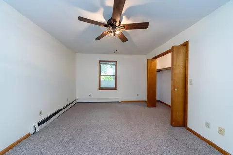 23 Maple St, Clinton, MA 01510 photo 16