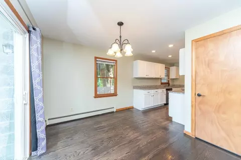23 Maple St, Clinton, MA 01510 photo 12
