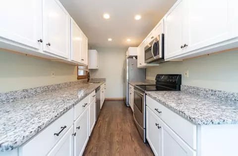 23 Maple St, Clinton, MA 01510 photo 7