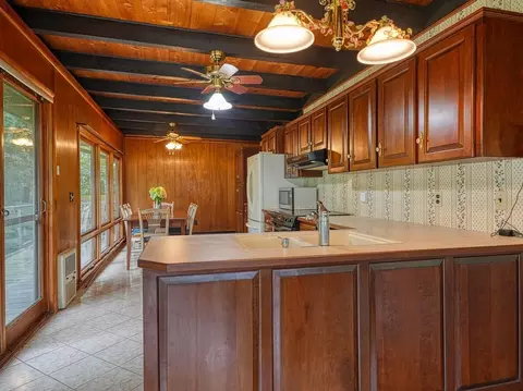 Kitchen - 47 Mechanic St, Upton, MA 01568 photo 1 of 3