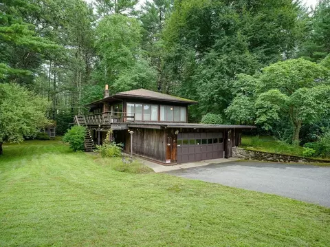 Exterior - 47 Mechanic St, Upton, MA 01568 photo 4 of 8