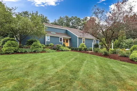 15 Catalpa Cir, Holden, MA 01520