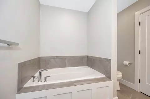 491 Dutton St #413, Lowell, MA 01854 photo 24