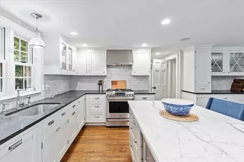 10 Puritan Rd, Hingham, MA 02043 photo 5
