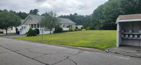 1 Settlers Roadt, Taunton, MA 02780