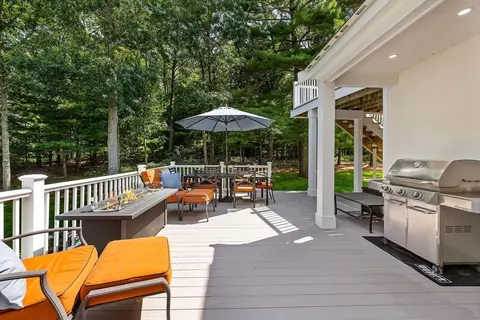 Exterior - 329 Waquoit, Barnstable, MA 02635 photo 4 of 4