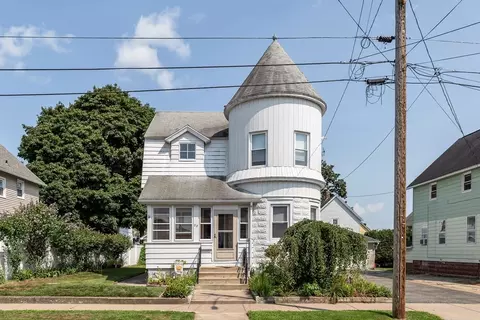 22 Bristol St, Ludlow, MA 01056