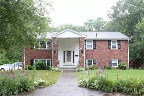 27 Lizotte Dr, Bellingham, MA 02019
