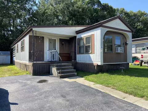 25 Tavitian Blvd, Marlborough, MA 01752