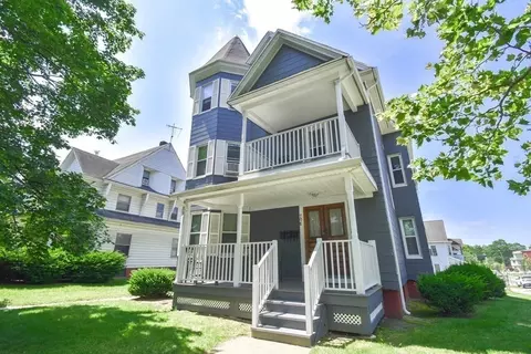708 Chestnut St, Springfield, MA 01107