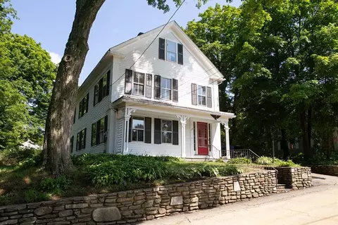 122 Pleasant St, East Brookfield, MA 01515