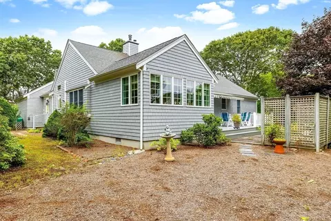 8 Seconsett Point Rd, Mashpee, MA 02649 photo 10