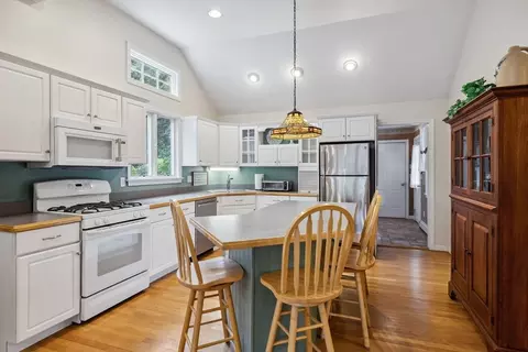 8 Seconsett Point Rd, Mashpee, MA 02649 photo 17