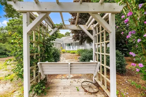 8 Seconsett Point Rd, Mashpee, MA 02649 photo 12
