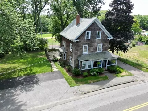 96 Holten St, Danvers, MA 01923 photo 2