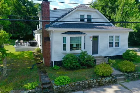46 Alden St, Plymouth, MA 02360
