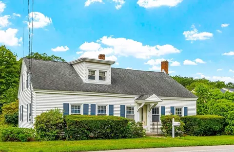 16 Maple Ave, Leominster, MA 01453