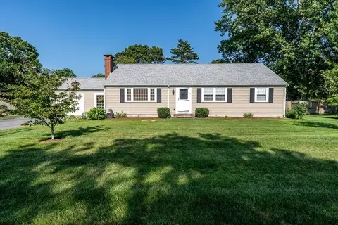 87 Captain Bacon Rd, Yarmouth, MA 02664