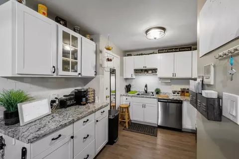 3 Karena Dr #24, Taunton, MA 02780