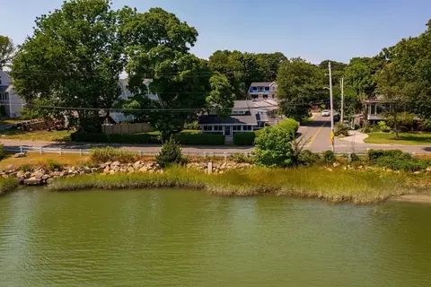 126 Downer Ave, Hingham, MA 02043 photo 2