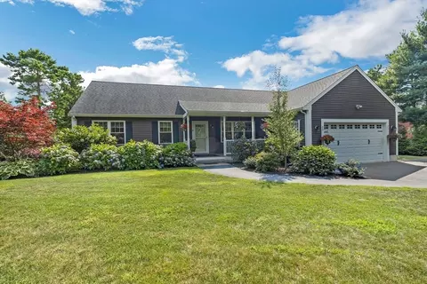 8 Jonathan Ln, Wareham, MA 02571