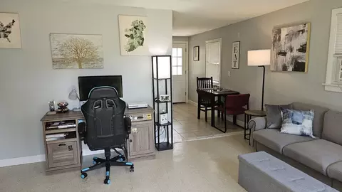 45 Wallace St, Springfield, MA 01119 photo 7