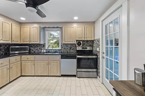 295 Plain St, Millis, MA 02054 photo 7