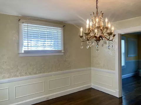19 Eton St, Springfield, MA 01108 photo 7
