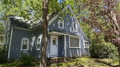 1373 Old Pleasant St, Bridgewater, MA 02324