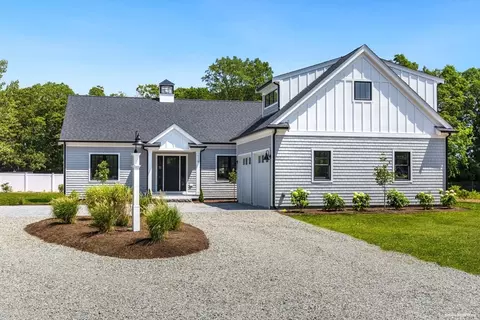 119 Percival Rd, Teaticket, MA 02536